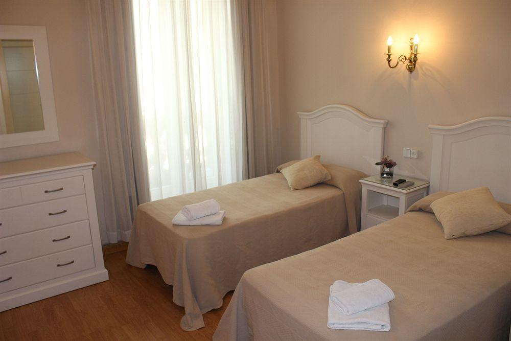 Hostal Montecarlo Мадрид Екстер'єр фото