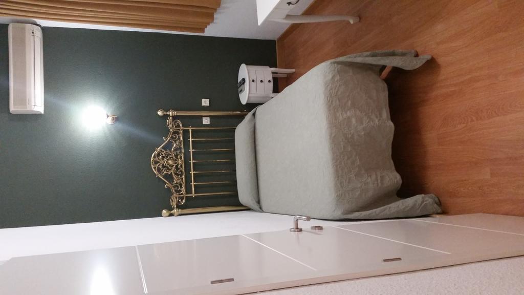 Hostal Montecarlo Мадрид Екстер'єр фото