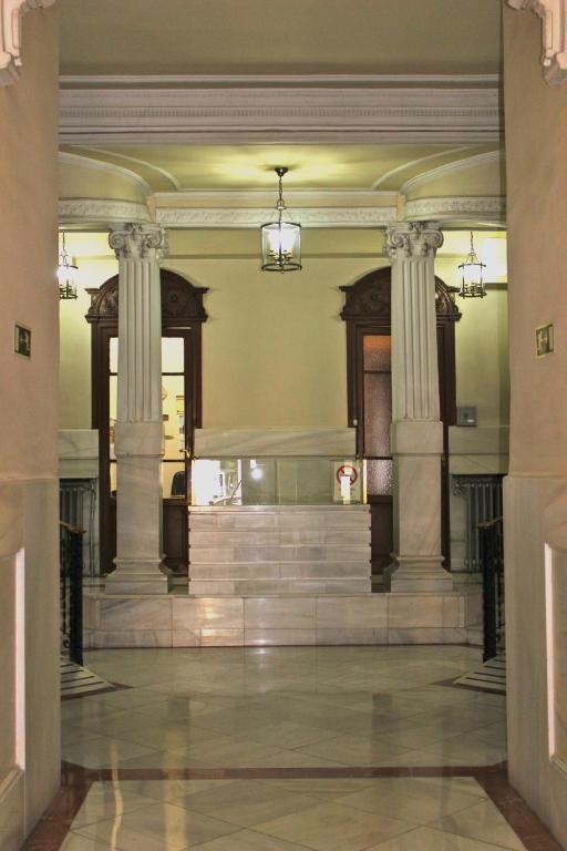 Hostal Montecarlo Мадрид Екстер'єр фото